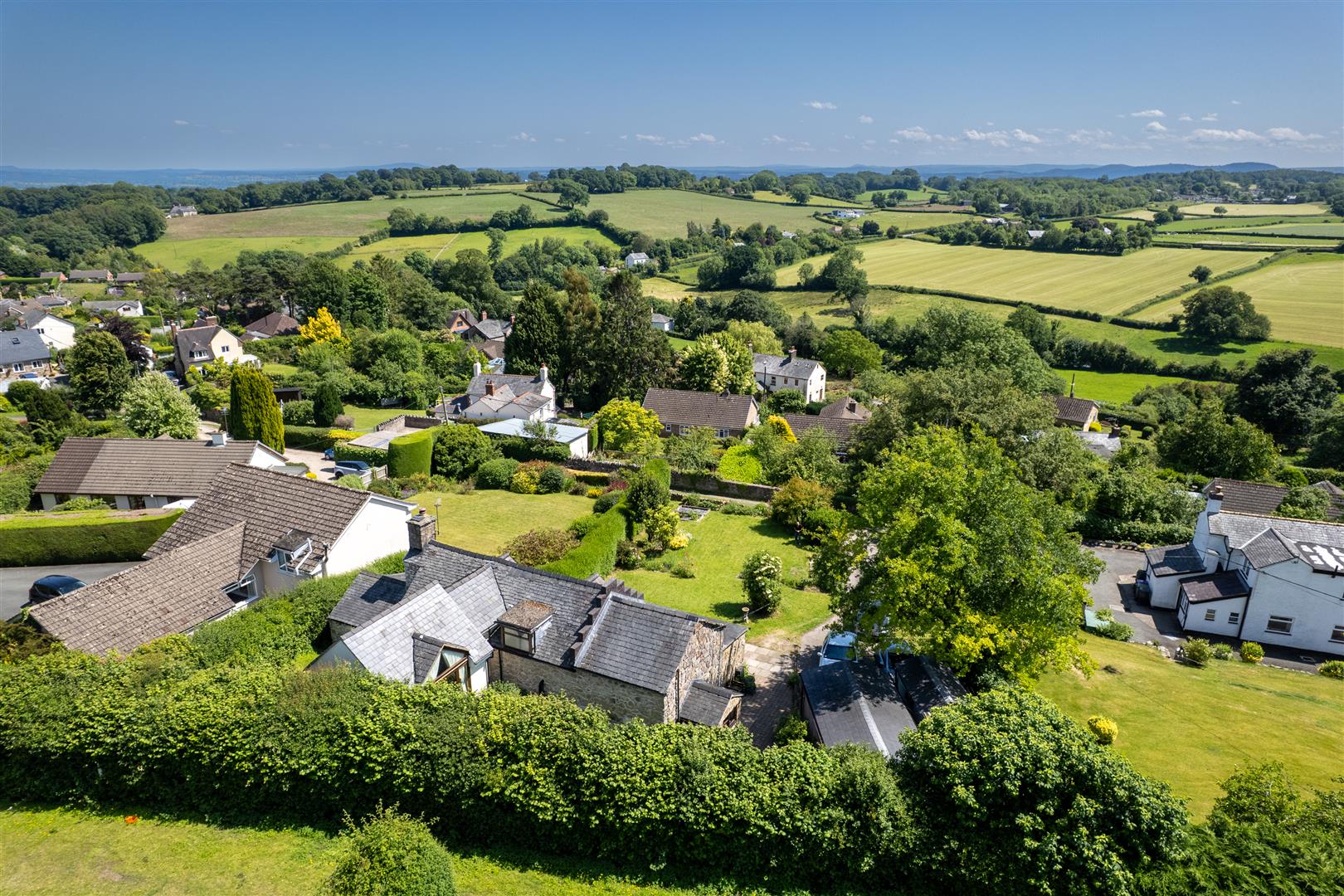 Silverdale Cottage Springbank Close, Oswestry, SY10 9DJ For Sale Silverdale Cottage Springbank Close, Oswestry, SY10 9DJ For Sale